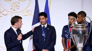 Macron califica de "inaceptables" los incidentes en Francia durante celebración del triunfo de PSG