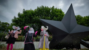 Paris inaugura memorial aos homossexuais deportados pelos nazistas