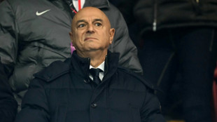 Daniel Levy deixa presidência do Tottenham após 25 anos no cargo