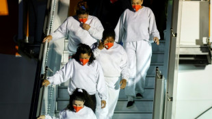 Juiz suspende plano de Trump de revogar status de proteção de venezuelanos