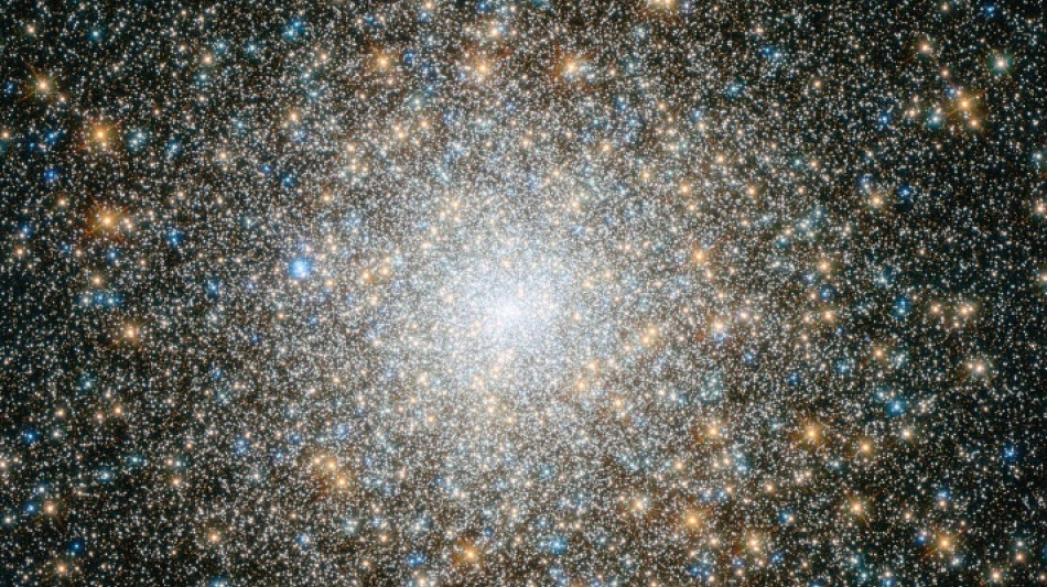 Les premiers amas d'&eacute;toiles ont aid&eacute; &agrave; fa&ccedil;onner les galaxies &agrave; l'aube cosmique