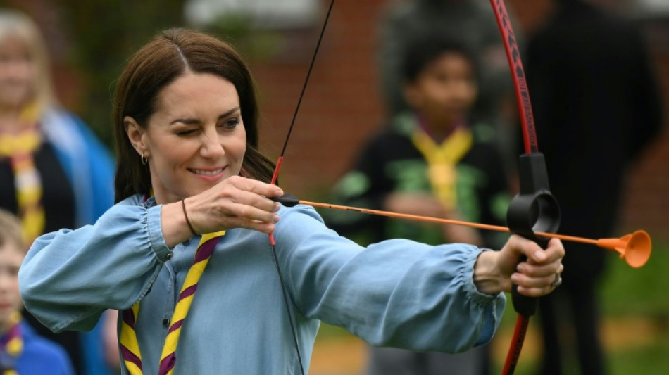 Prinz William und Kate besuchen an Kr&ouml;nungs-Feiertag Pfadfinder 