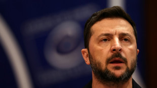 Kiev appelle &agrave; une aide militaire "continue" de Washington, qui minimise l'arr&ecirc;t de livraisons d'armes