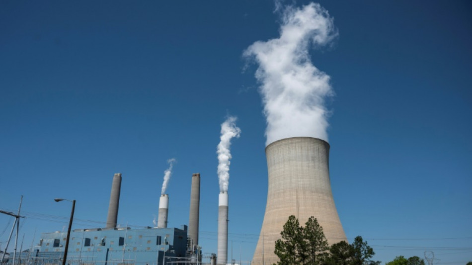 Trump admin aims to loosen power plant emissions rules