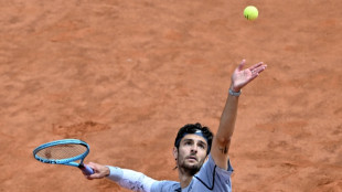 Semifinalista em 2025, Lorenzo Musetti est&aacute; fora de Roland Garros