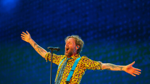 Jovanotti, '60 anni? Non ci penso, faccio festa per lavoro'