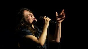 Enqu&ecirc;te class&eacute;e apr&egrave;s des propos d'Izia Higelin &eacute;voquant un lynchage de Macron