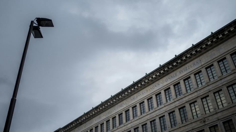 Branle-bas de combat en Suisse apr&egrave;s le coup de massue sur les droits de douane