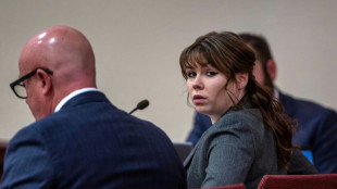 Armera condenada por muerte en el set de "Rust" sale de la c&aacute;rcel