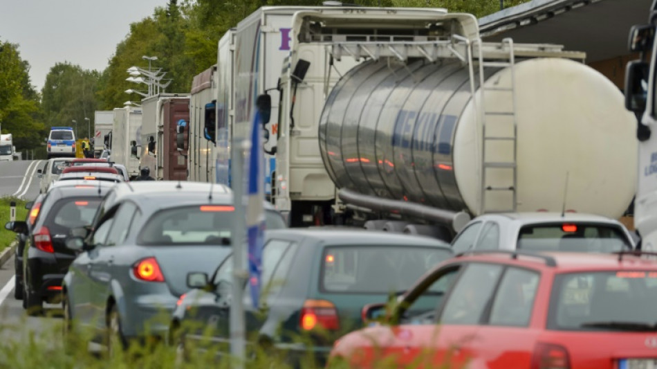Zunehmender R&uuml;ckreiseverkehr auf Autobahnen: ADAC erwartet zahlreiche Staus