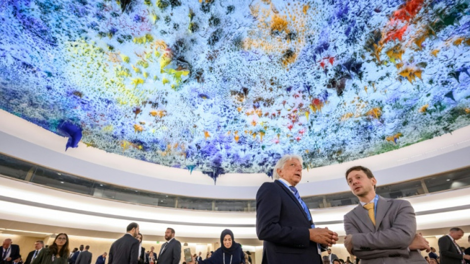 50 años después de la muerte de Franco, expertos piden a España legislar sobre los "bébés robados"