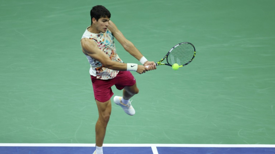 Alcaraz through at US Open as Sabalenka, Vondrousova advance