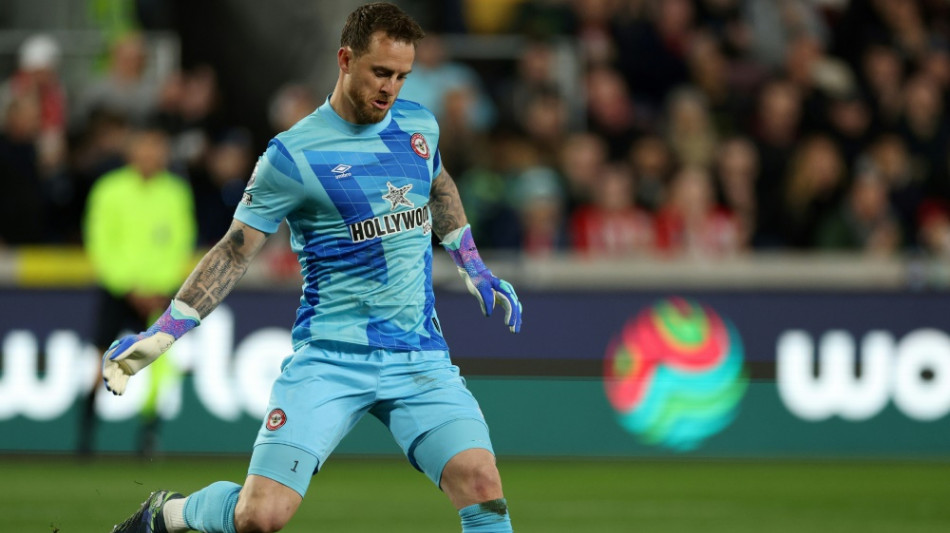 Herausforderer f&uuml;r Hradecky: Leverkusen holt Torh&uuml;ter Flekken