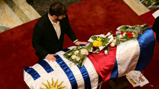 Lula y Boric se suman a miles de uruguayos en el último adiós a Mujica