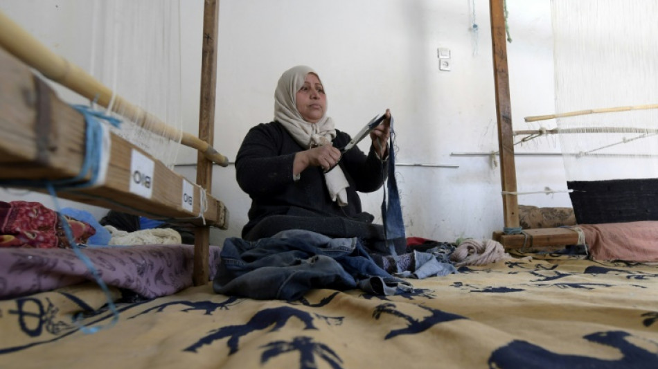 Tunisie: des tapis &agrave; partir de fripes, un savoir-faire &eacute;cologique avant l'heure