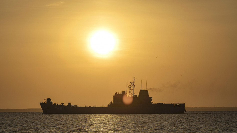 Prezzo del petrolio ancora in calo, Wti a 57,85 dollari