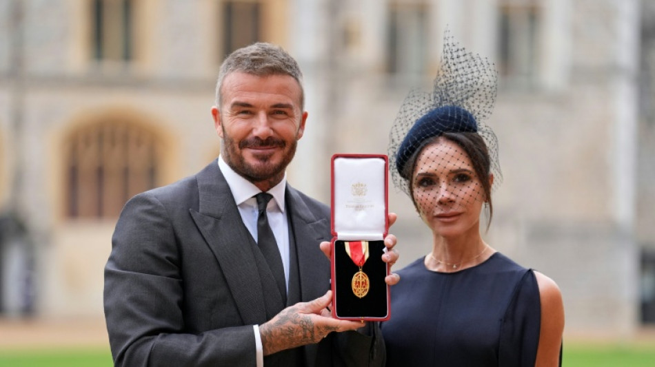 "Stolzer Moment": David Beckham von Charles III. zum Ritter geschlagen