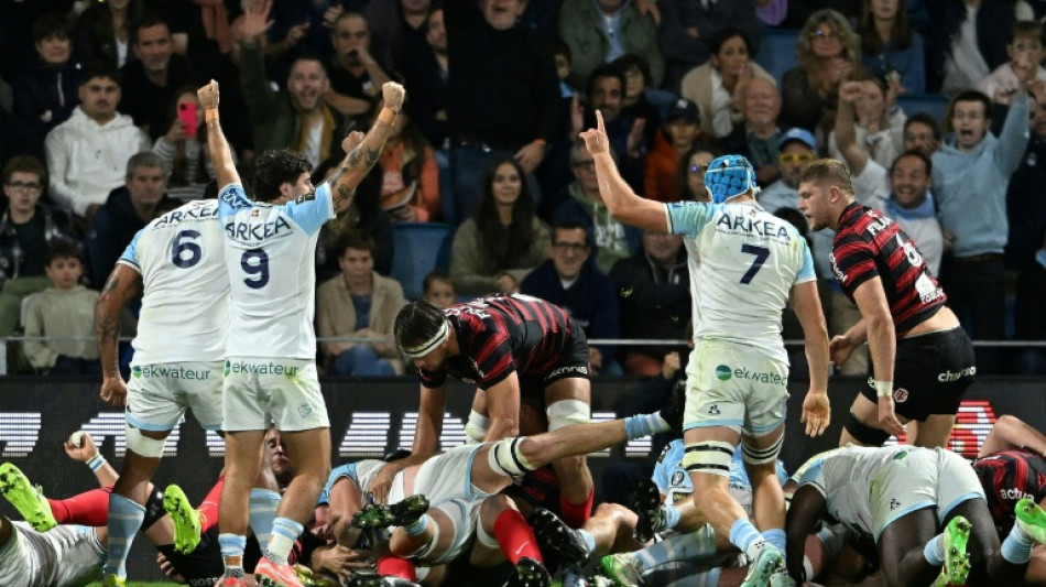 Bayonne stun champions Toulouse to go top in France