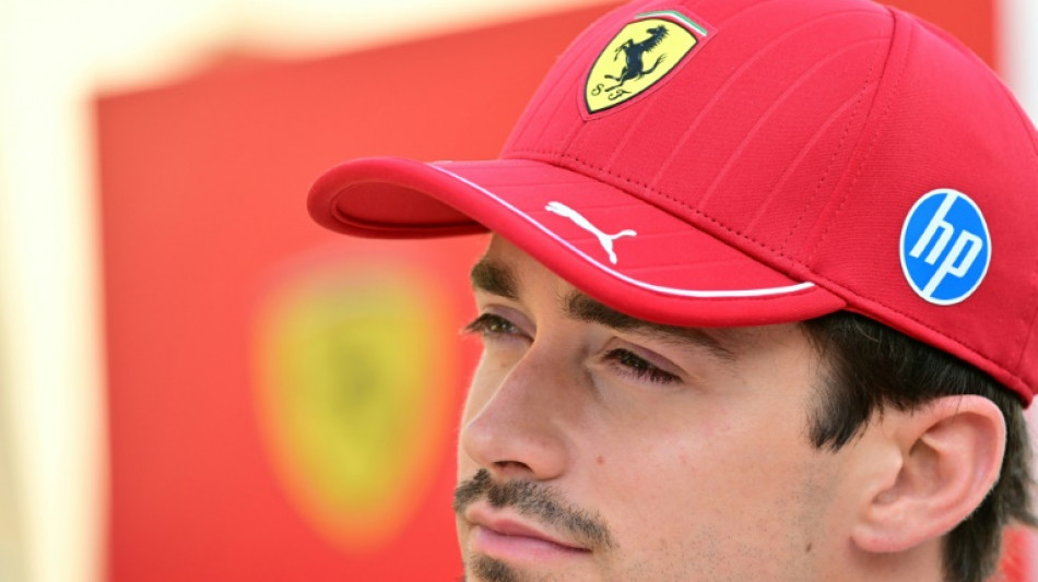 Dupla Hamilton-Leclerc, da Ferrari, confia numa reação da equipe no GP do Bahrein