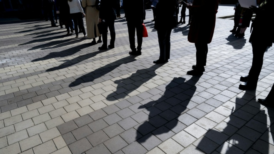 Stocks rise on US rate cut hopes, strong company earnings