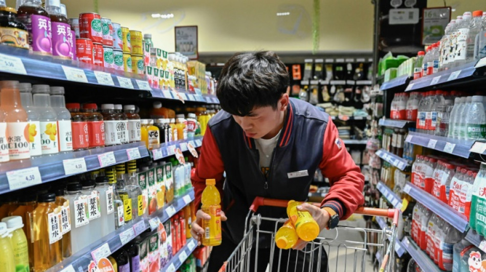 China insta a Trump a "dejar de amenazar y chantajear" en medio de guerra comercial