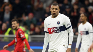 Paris SG condannato a pagare 61 milioni di euro a Mbapp&eacute;
