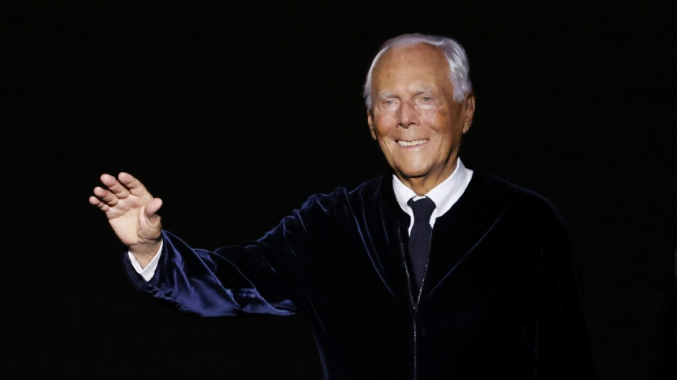 Décès du couturier italien Giorgio Armani à 91 ans (groupe)