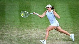 Swiatek volta às quartas de final de Wimbledon dois anos depois