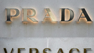 El grupo italiano Prada compra a su rival Versace por 1.250 millones de euros