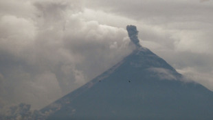 Casi 800 evacuados por la erupci&oacute;n del volc&aacute;n de Fuego en Guatemala