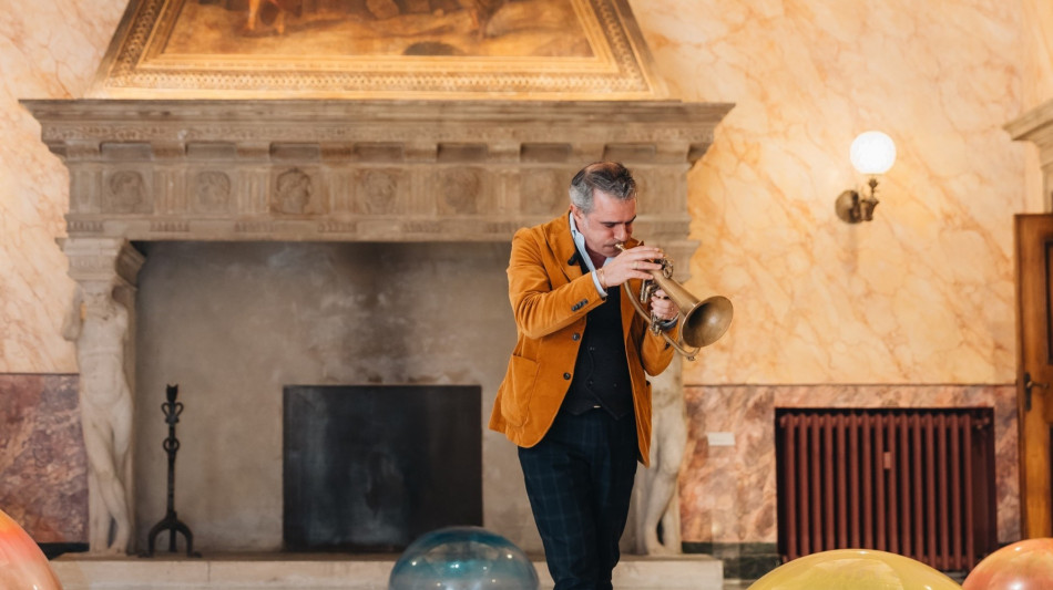 Paolo Fresu suona a sorpresa alla mostra di Alfredo Pirri