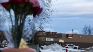 Canada PM to join mourners in remote town after mass shooting