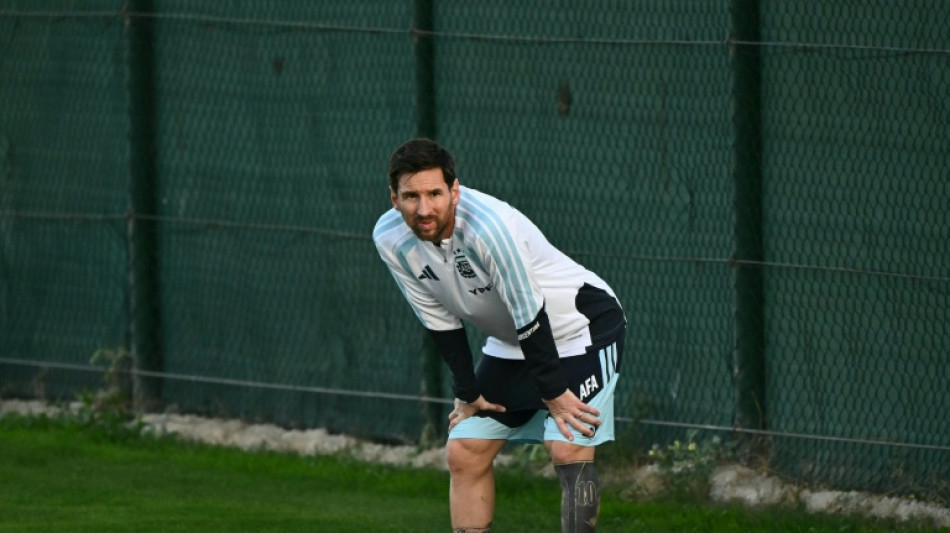 Laporta cree que "especular" con el regreso de Messi "no es realista"