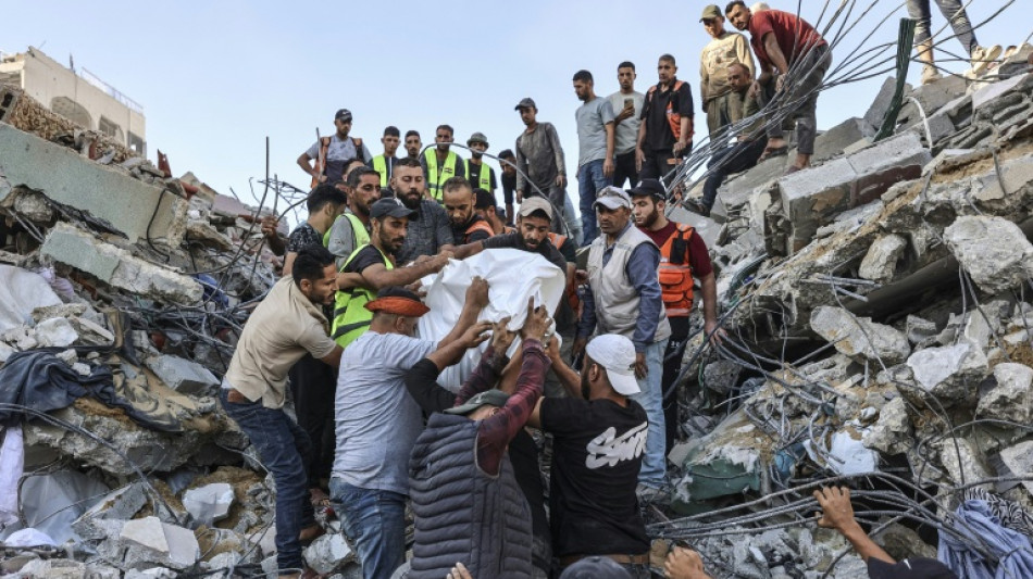 Desabamento de edif&iacute;cio em Gaza deixa 20 mortos e dezenas de desaparecidos