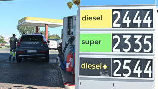 Mimit, prezzi carburanti in rialzo, benzina self a 2,027 euro