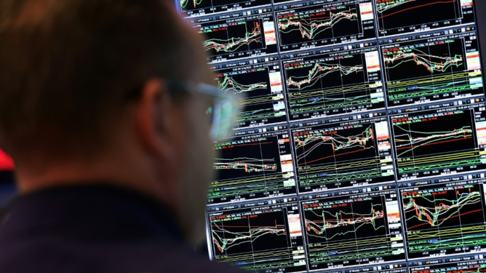 Wall Street termine en baisse, prudente avant la réunion de la Fed