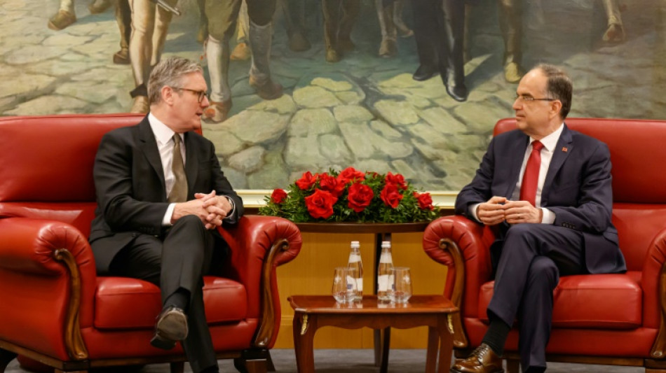 Reino Unido contempla la creación de "centros de retorno" en terceros países para migrantes rechazados