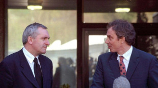 Les archives irlandaises r&eacute;v&egrave;lent la lutte pour d&eacute;sarmer les paramilitaires nord-irlandais