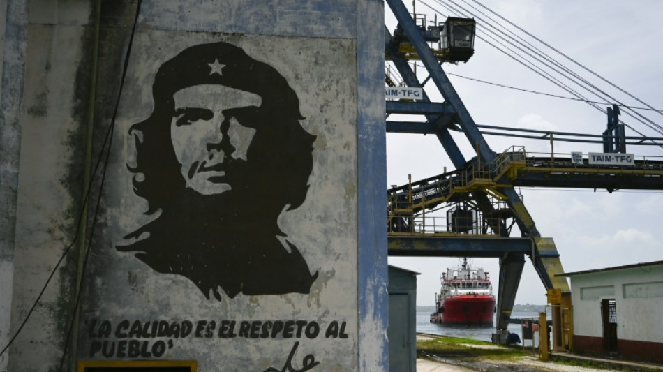 Retiran estatuas de Fidel Castro y el "Che" Guevara de parque de Ciudad de M&eacute;xico