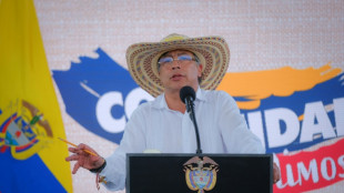 Petro anuncia conversas de paz com maior grupo narco da Colômbia