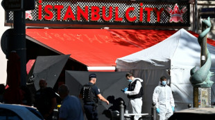 Attaque au couteau &agrave; Marseille: cinq bless&eacute;s dont un dans un &eacute;tat "critique", l'assaillant tu&eacute;