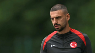 El turco Demiral es suspendido dos partidos por su pol&eacute;mico gesto