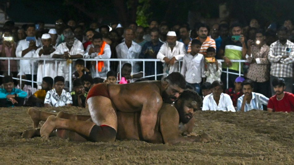 La lutte Kusthi, sport roi en Inde, vivier d'athlètes olympiques