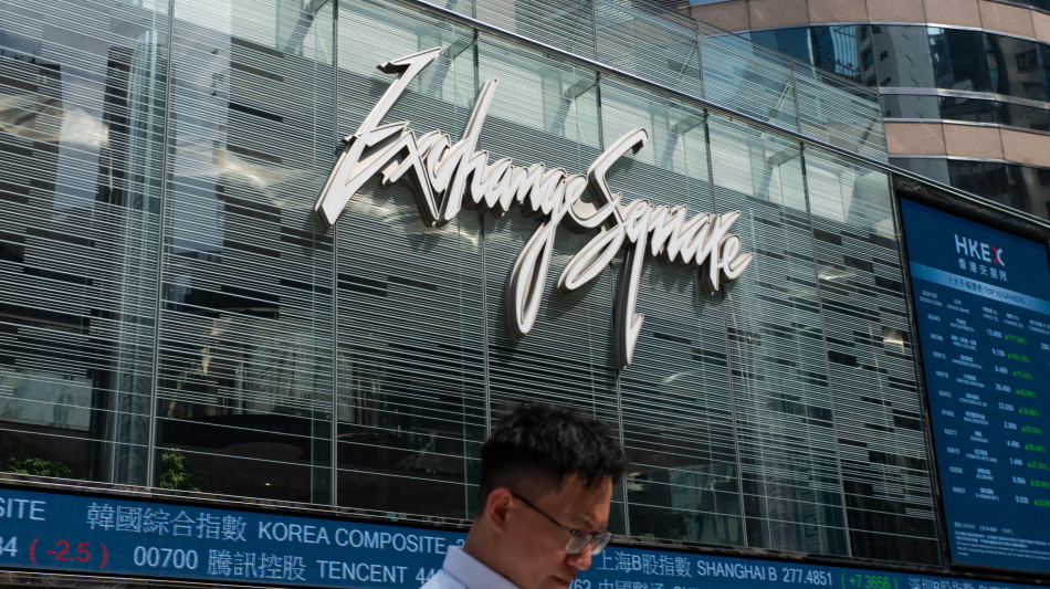 Borsa: Hong Kong negativa, apre a -1,12%