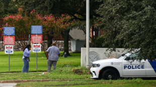 Un muerto y dos heridos en ataque a centro de detenci&oacute;n de migrantes en EEUU