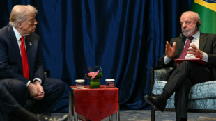 Trump parte a Jap&oacute;n tras discutir aranceles con Brasil y China en Malasia