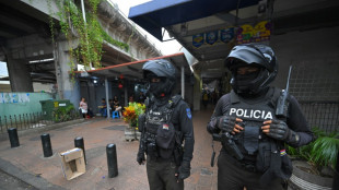 El alcalde del puerto ecuatoriano de Guayaquil denuncia ataques contra comercios