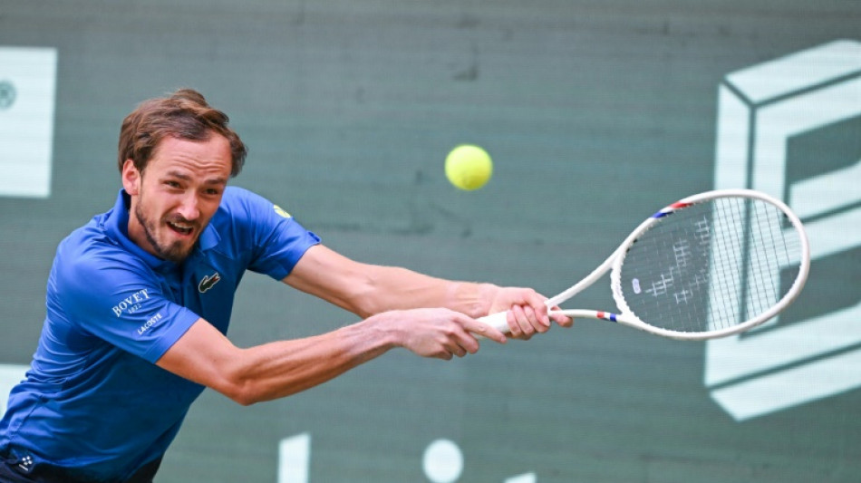 Medvedev vence Zverev e vai à final do ATP 500 de Halle