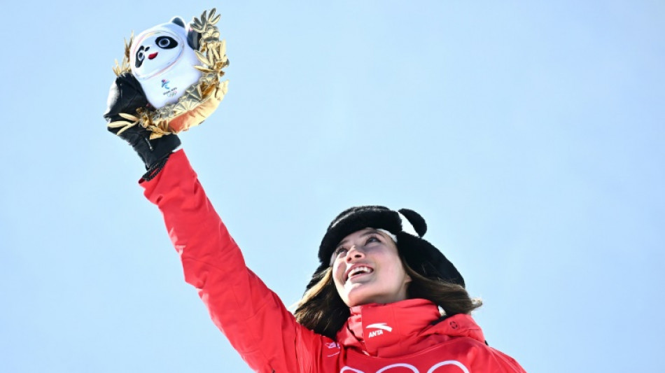 JO-2022: deuxi&egrave;me titre et troisi&egrave;me m&eacute;daille pour la Chinoise Eileen Gu, sacr&eacute;e en ski half-pipe
