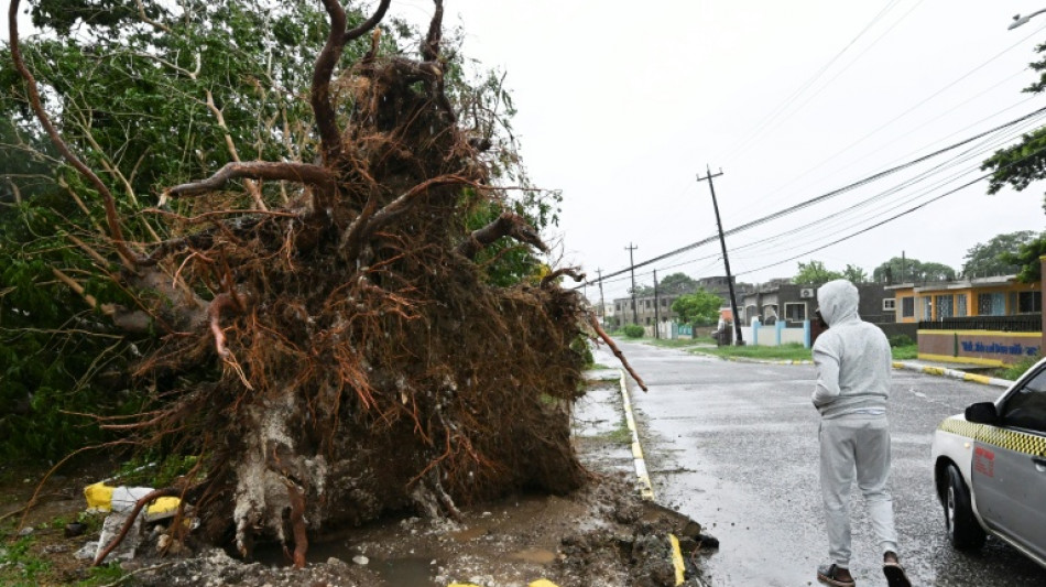 L'ouragan Melissa a touch&eacute; Cuba, mais perd de la puissance
